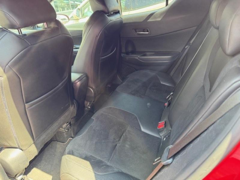Toyota C-HR 184h Collection 2WD E-CVT MC19  occasion  Vert-Saint-Denis - photo n4
