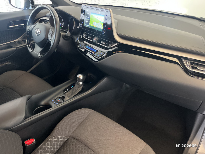 Toyota C-HR C-HR Hybride 1.8L Dynamic Business+Stage Hybrid Academy  occasion  Saint-Maximin - photo n10