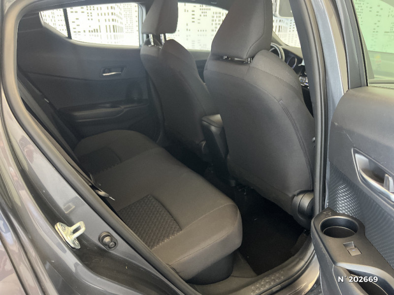 Toyota C-HR C-HR Hybride 1.8L Dynamic Business+Stage Hybrid Academy  occasion  Saint-Maximin - photo n11