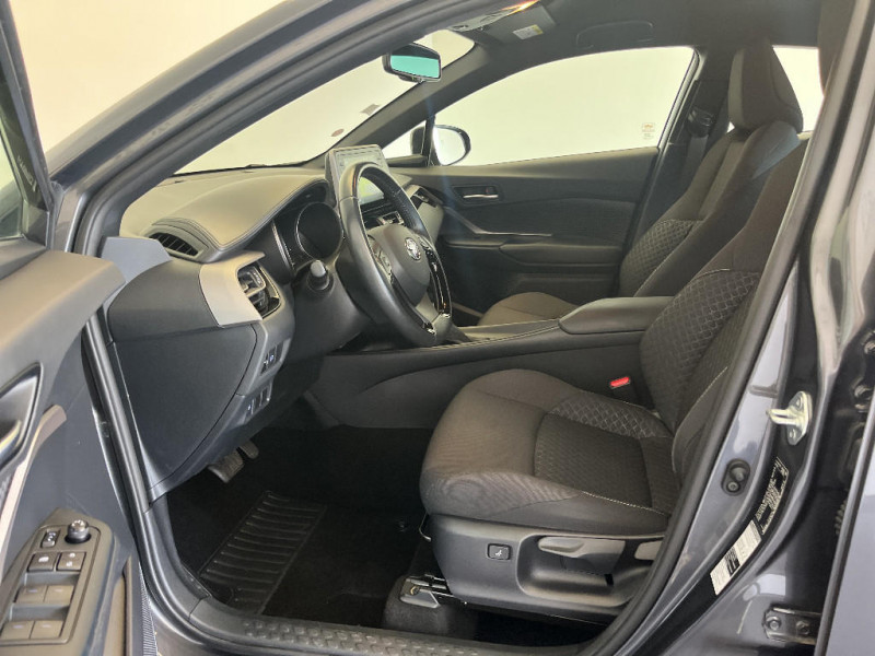 Toyota C-HR C-HR Hybride 1.8L Dynamic Business+Stage Hybrid Academy  occasion  Saint-Maximin - photo n18