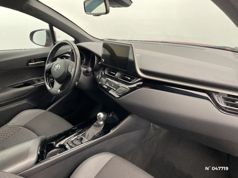 Toyota C-HR C-HR Hybride 1.8L Dynamic 2022 - photo n°10 Toyota C-HR C-HR Hybride 1.8L Dynamic  occasion à Boulogne-sur-Mer - photo n°10