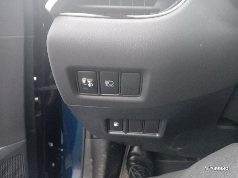 Toyota C-HR C-HR Hybride 2.0L Distinctive 2023 - photo n°15 Toyota C-HR C-HR Hybride 2.0L Distinctive  occasion à Tillé - photo n°15