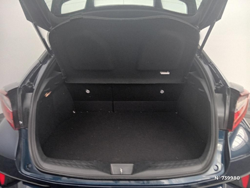 Toyota C-HR C-HR Hybride 2.0L Distinctive 2023 - photo n°7 Toyota C-HR C-HR Hybride 2.0L Distinctive  occasion à Tillé - photo n°7