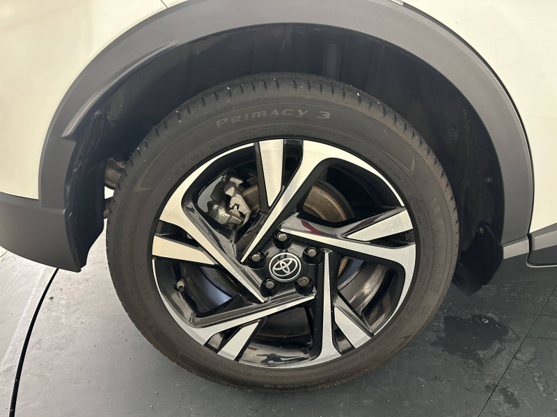 Toyota C-HR C-HR Hybride 2.0L Edition 5p 2022 - photo n°9 Toyota C-HR C-HR Hybride 2.0L Edition 5p  occasion à PERIGUEUX - photo n°9