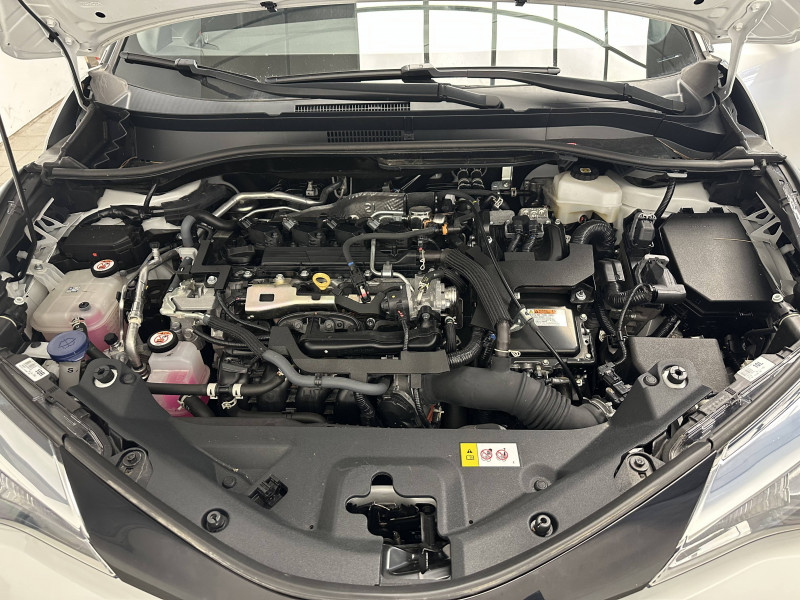 Toyota C-HR C-HR Hybride 2.0L Edition 5p 2022 - photo n°11 Toyota C-HR C-HR Hybride 2.0L Edition 5p  occasion à PERIGUEUX - photo n°11