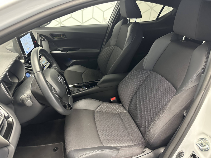 Toyota C-HR C-HR Hybride 2.0L Edition 5p 2022 - photo n°14 Toyota C-HR C-HR Hybride 2.0L Edition 5p  occasion à PERIGUEUX - photo n°14