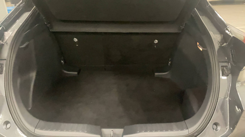 Toyota C-HR C-HR Hybride 200 Design 5p 2024 - photo n°16 Toyota C-HR C-HR Hybride 200 Design 5p  occasion à Brive-la-Gaillarde - photo n°16