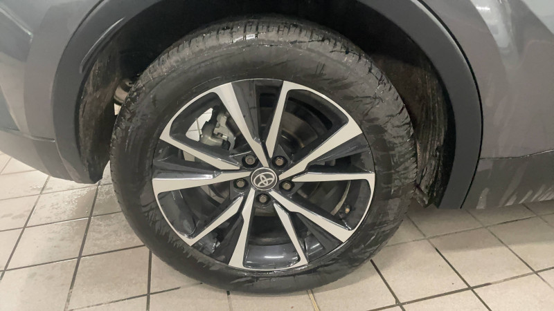 Toyota C-HR C-HR Hybride 200 Design 5p 2024 - photo n°13 Toyota C-HR C-HR Hybride 200 Design 5p  occasion à Brive-la-Gaillarde - photo n°13