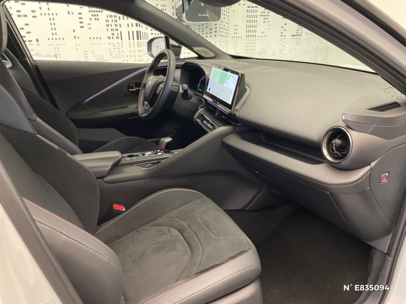 Toyota C-HR C-HR Hybride 200 GR Sport  occasion  Saint-Maximin - photo n10