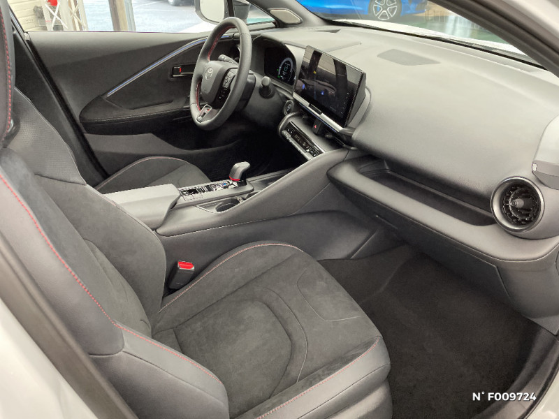 Toyota C-HR C-HR Hybride 200 GR Sport  occasion  Saint-Quentin - photo n10