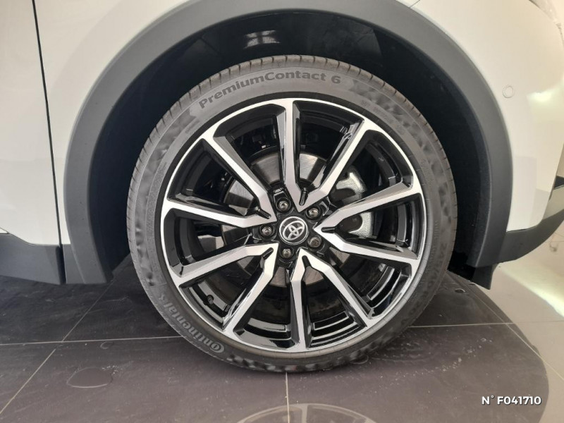 Toyota C-HR C-HR Hybride Rechargeable 225 GR Sport Premiere  occasion  Saint-Maximin - photo n8