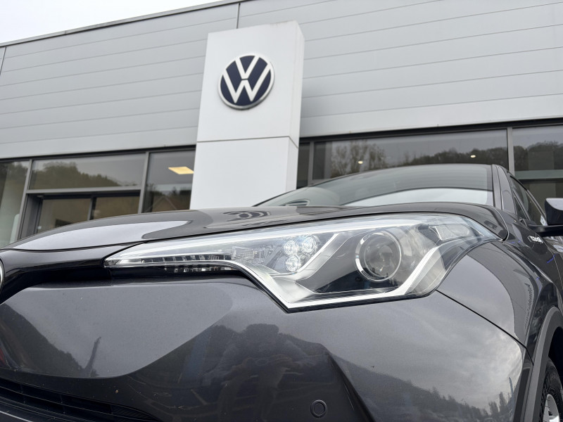 Toyota C-HR C-HR Pro Hybride 122h Dynamic 5p 2018 - photo n°3 Toyota C-HR C-HR Pro Hybride 122h Dynamic 5p  occasion à Figeac - photo n°3
