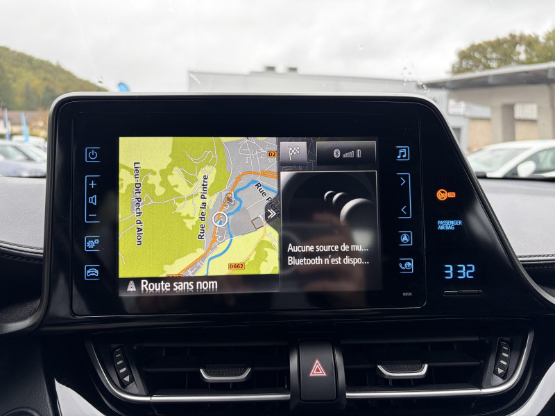 Toyota C-HR C-HR Pro Hybride 122h Dynamic 5p 2018 - photo n°14 Toyota C-HR C-HR Pro Hybride 122h Dynamic 5p  occasion à Figeac - photo n°14