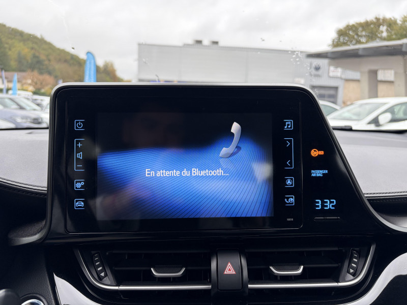 Toyota C-HR C-HR Pro Hybride 122h Dynamic 5p 2018 - photo n°15 Toyota C-HR C-HR Pro Hybride 122h Dynamic 5p  occasion à Figeac - photo n°15