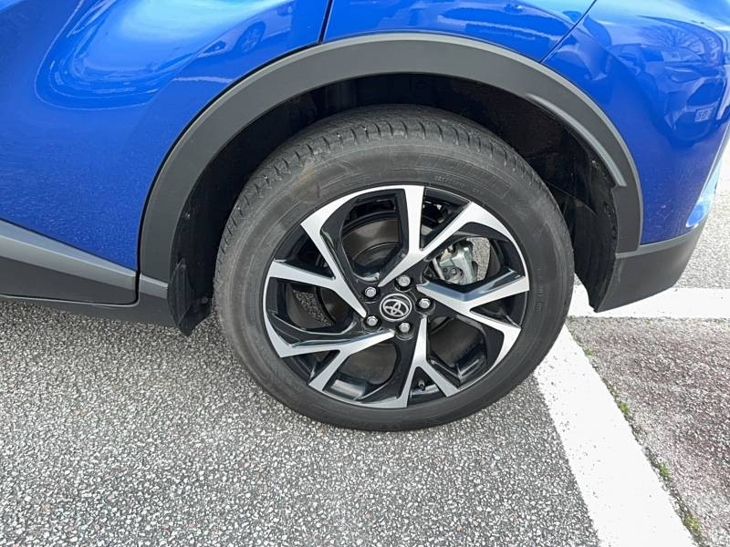 Toyota C-HR Hybride 1.8L Edition  occasion  Brive la Gaillarde - photo n9