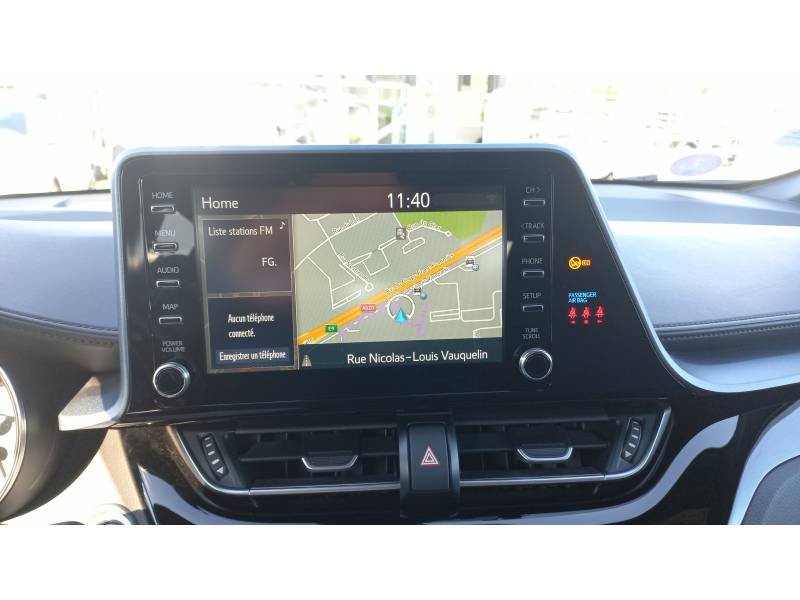 Toyota C-HR Hybride 2.0L Distinctive 2020 - photo n°17 Toyota C-HR Hybride 2.0L Distinctive  occasion à Toulouse - photo n°17