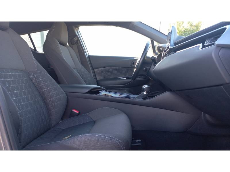 Toyota C-HR Hybride 2.0L Distinctive 2020 - photo n°12 Toyota C-HR Hybride 2.0L Distinctive  occasion à Toulouse - photo n°12