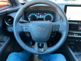 Toyota C-HR Hybride 200  occasion  Beaupuy - photo n5