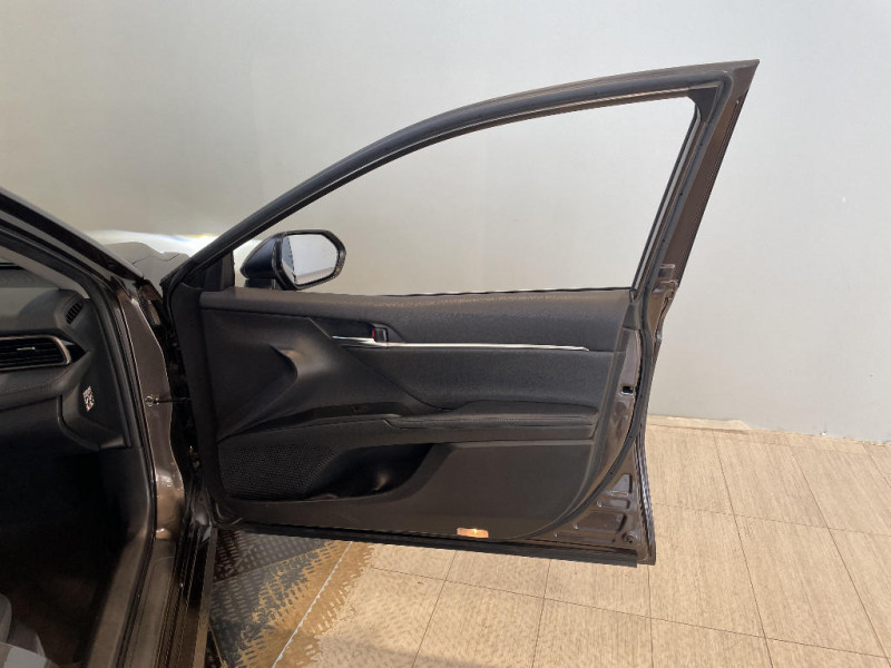 Toyota Camry Camry Hybride Pro 218ch 2WD Dynamic Business+Stage Hybrid Ac  occasion � Jaux - photo n�20