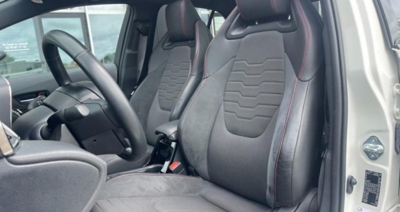 Toyota Corolla 1.8 122 CH HYBRID DYNAMIC  occasion  Saint-Sève - photo n6