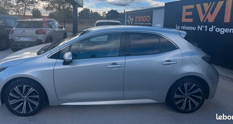 Toyota Corolla 1.8 122H 100 HYBRID FULL-HYBRID DYNAMIC BUSINESS BVA FULL EN  occasion à ANDREZIEUX-BOUTHEON - photo n°6