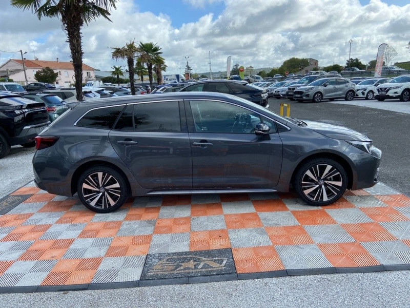 Toyota Corolla 1.8 HYBRIDE 140 DESIGN PACK TECH Hayon GPS Camra  occasion  Cahors - photo n4