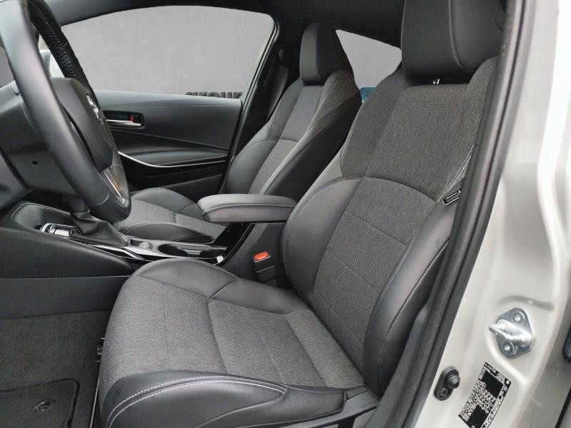 Toyota Corolla 122h Design MY21  occasion � Saint-Brieuc - photo n�10