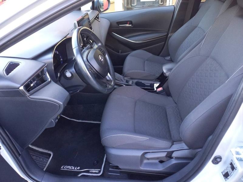 Toyota Corolla 122h Design  occasion  Vert-Saint-Denis - photo n10