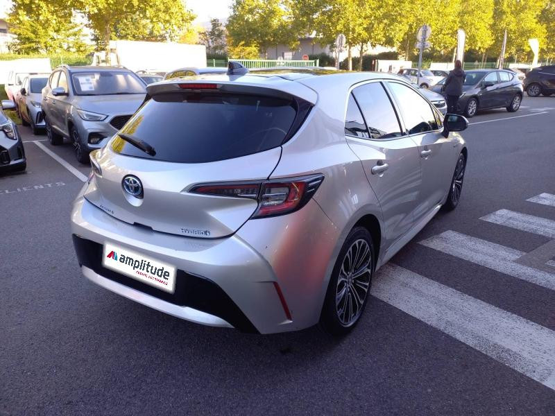 Toyota Corolla 122h Design  occasion  Vert-Saint-Denis - photo n5