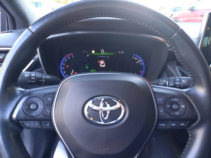 Toyota Corolla 122h Design  occasion  Vert-Saint-Denis - photo n16