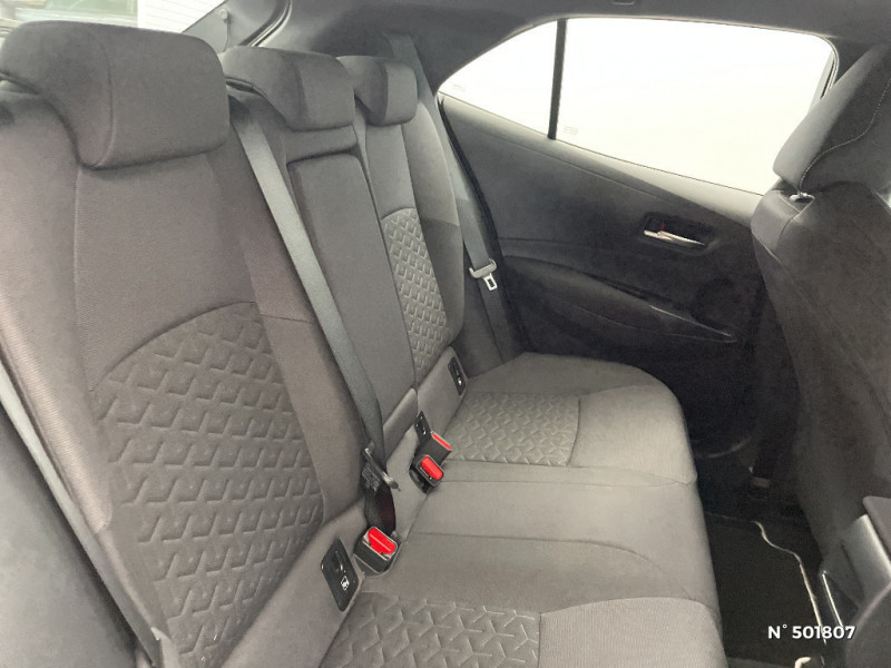 Toyota Corolla Corolla 122ch Dynamic Business  occasion � Saint-Quentin - photo n�11