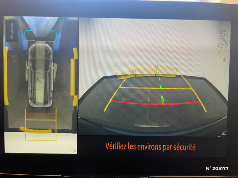 Toyota Corolla COROLLA CROSS 196H PREMIERE EDITION  occasion � Saint-Maximin - photo n�14