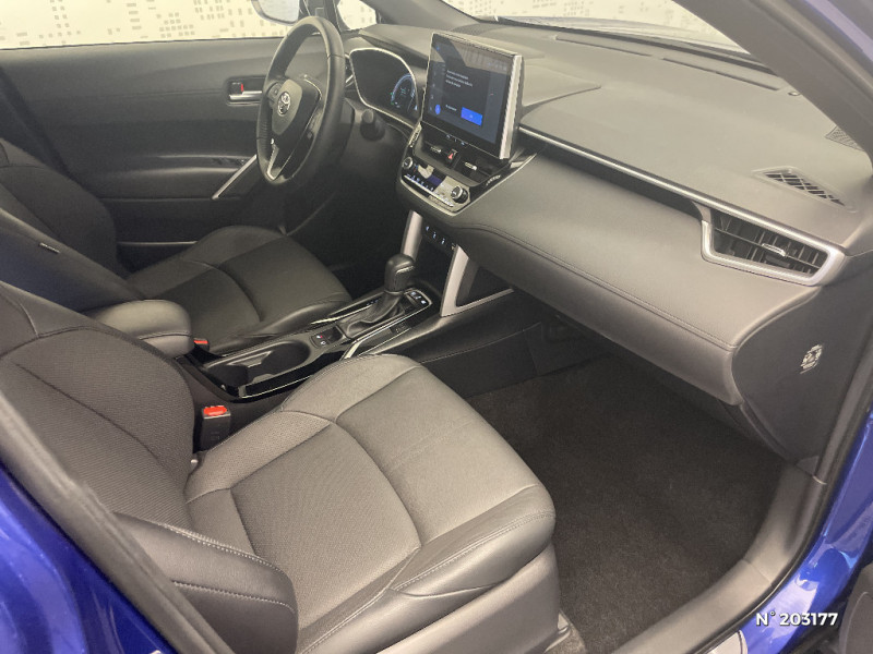 Toyota Corolla COROLLA CROSS 196H PREMIERE EDITION  occasion � Saint-Maximin - photo n�10