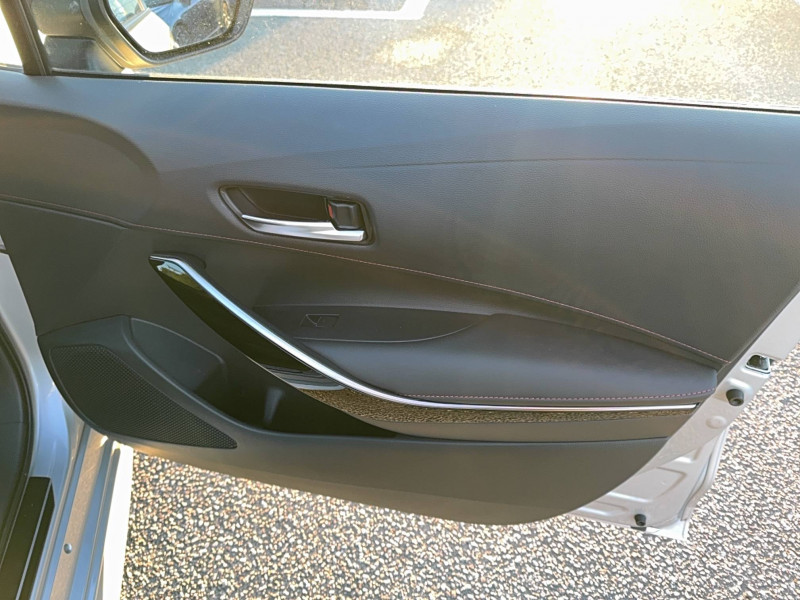 Toyota Corolla Corolla Hybride 122h Collection 5p  occasion  Brive-la-Gaillarde - photo n13