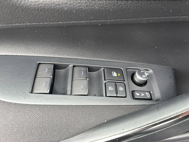 Toyota Corolla Corolla Hybride 122h Design 5p  occasion  Muret - photo n13