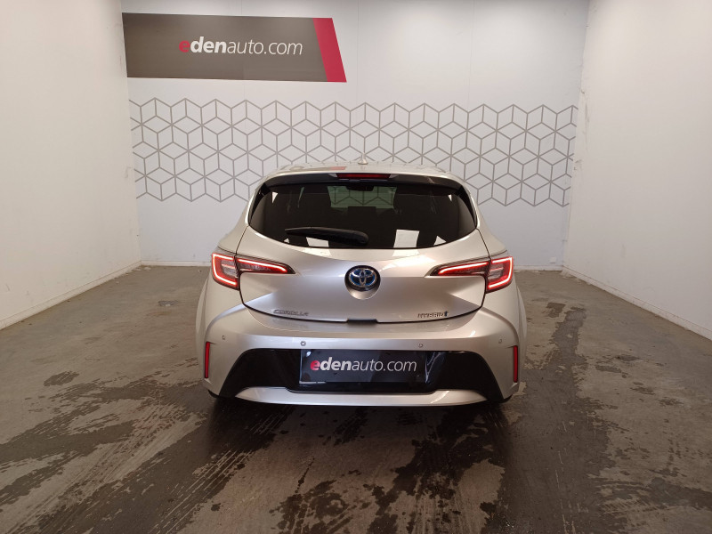 Toyota Corolla Corolla Hybride 122h Design 5p  occasion  Saint-Laurent-des-Vignes - photo n4