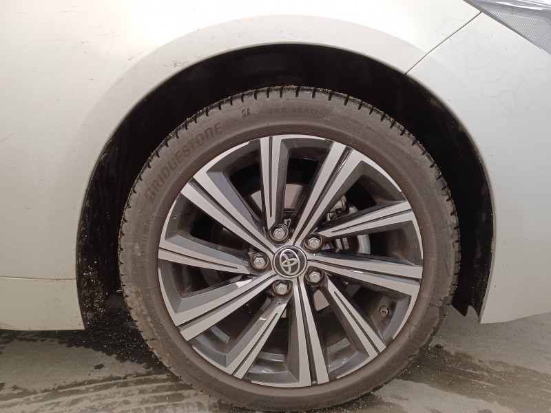 Toyota Corolla Corolla Hybride 122h Design 5p  occasion  Saint-Laurent-des-Vignes - photo n6