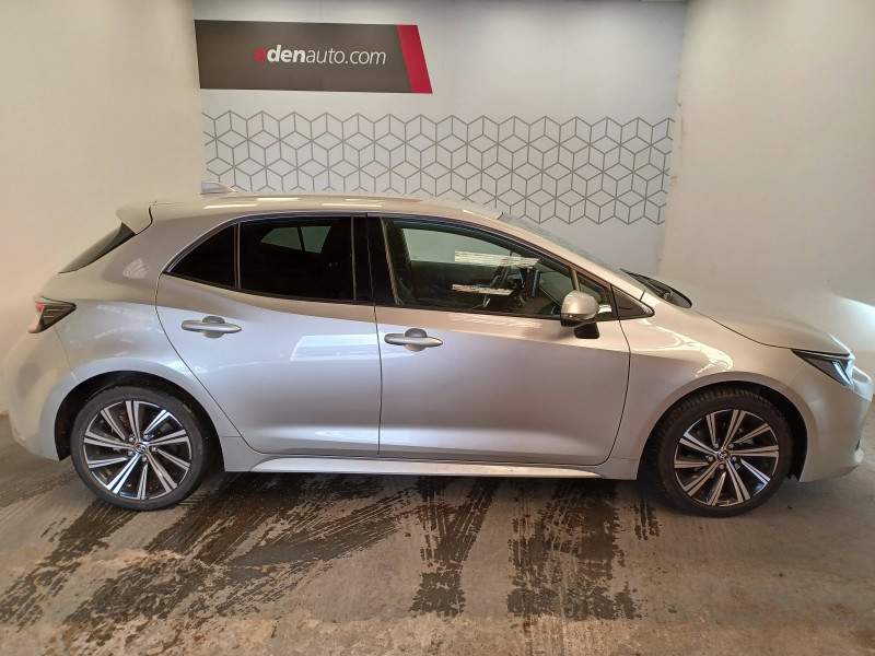 Toyota Corolla Corolla Hybride 122h Design 5p  occasion  Saint-Laurent-des-Vignes - photo n2