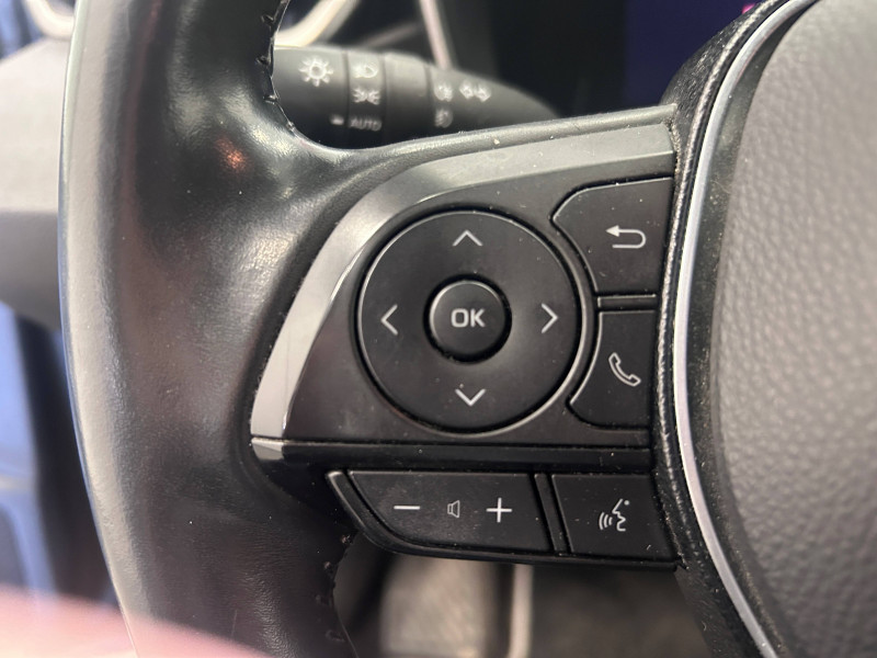 Toyota Corolla Corolla Hybride 122h Design 5p  occasion � Saint-Laurent-des-Vignes - photo n�14