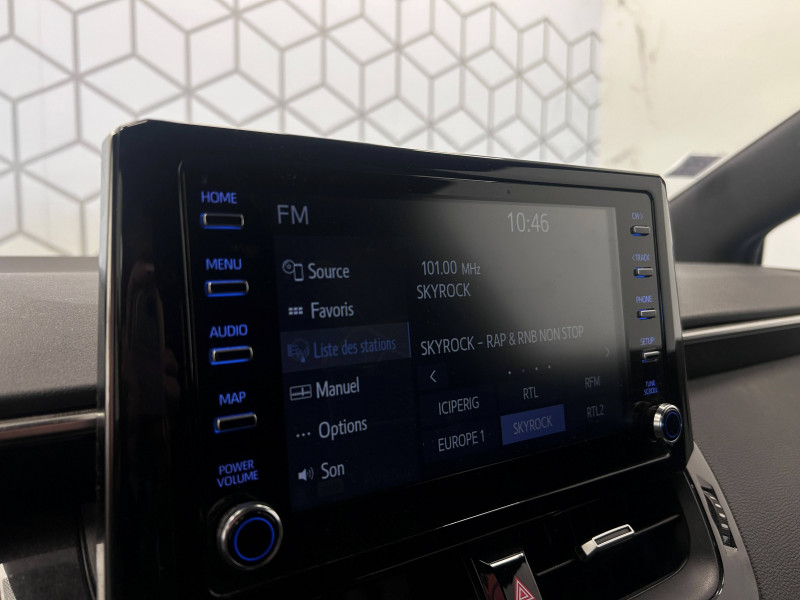 Toyota Corolla Corolla Hybride 122h Design 5p  occasion � Saint-Laurent-des-Vignes - photo n�12