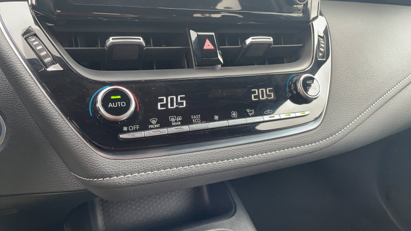 Toyota Corolla Corolla Hybride 122h Design 5p  occasion  Brive-la-Gaillarde - photo n19