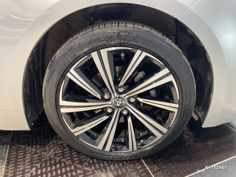Toyota Corolla Corolla Hybride 122h Design  occasion  Jaux - photo n8