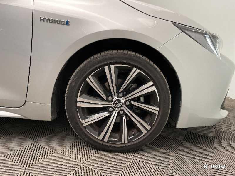 Toyota Corolla Corolla Hybride 122h Design  occasion � Beauvais - photo n�8