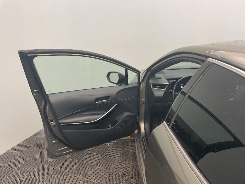 Toyota Corolla Corolla Hybride 122h Design  occasion � Beauvais - photo n�19