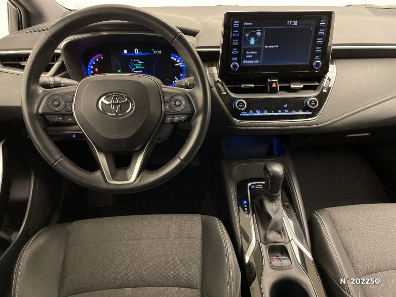 Toyota Corolla Corolla Hybride 122h Design  occasion  Saint-Maximin - photo n7