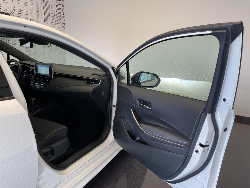 Toyota Corolla Corolla Hybride 122h Design  occasion  Saint-Maximin - photo n20