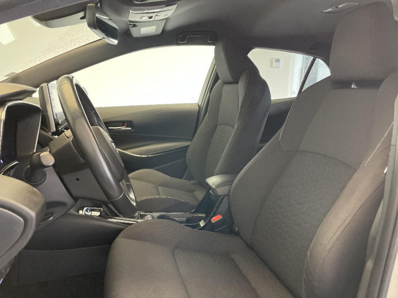 Toyota Corolla Corolla Hybride 122h Design  occasion  Saint-Maximin - photo n18