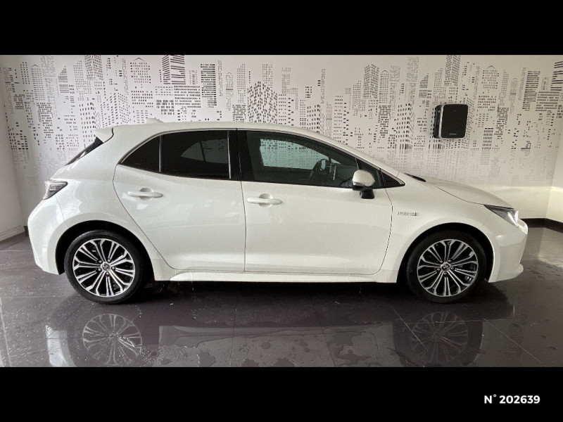 Toyota Corolla Corolla Hybride 122h Design  occasion  Saint-Maximin - photo n5