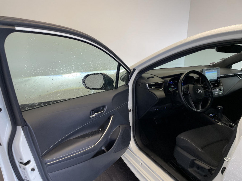 Toyota Corolla Corolla Hybride 122h Design  occasion  Saint-Maximin - photo n19