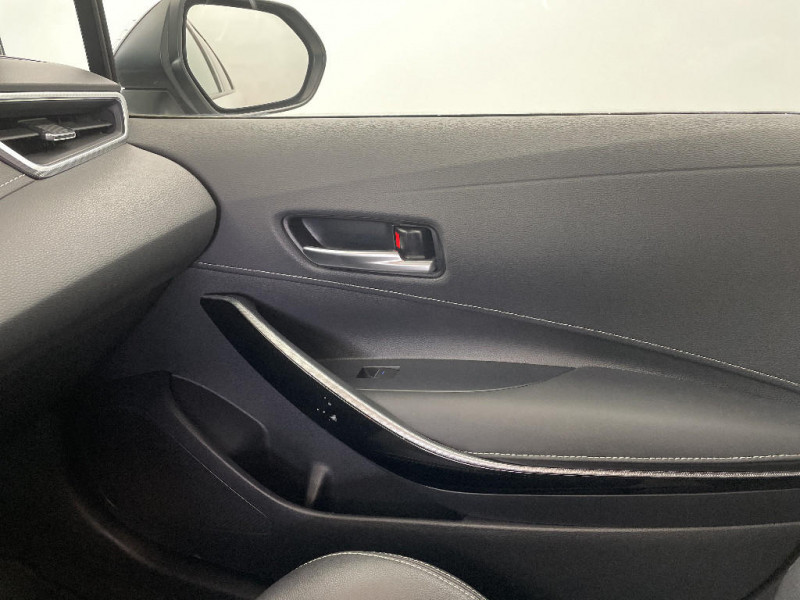 Toyota Corolla Corolla Hybride 122h Design  occasion  Saint-Quentin - photo n20